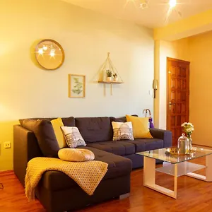 Old Town Loft With Parking Apartamento